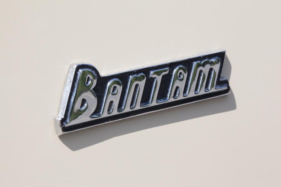 Логотип American Bantam Convertible Coupe 1941 года  (фото 12 из 24)